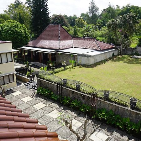 كاليورانغ Akasa Hotel المظهر الخارجي الصورة