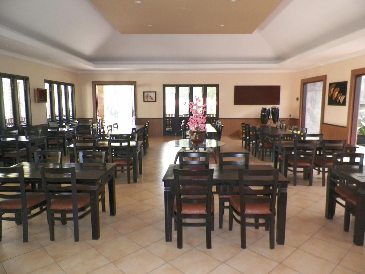 كاليورانغ Akasa Hotel المظهر الخارجي الصورة