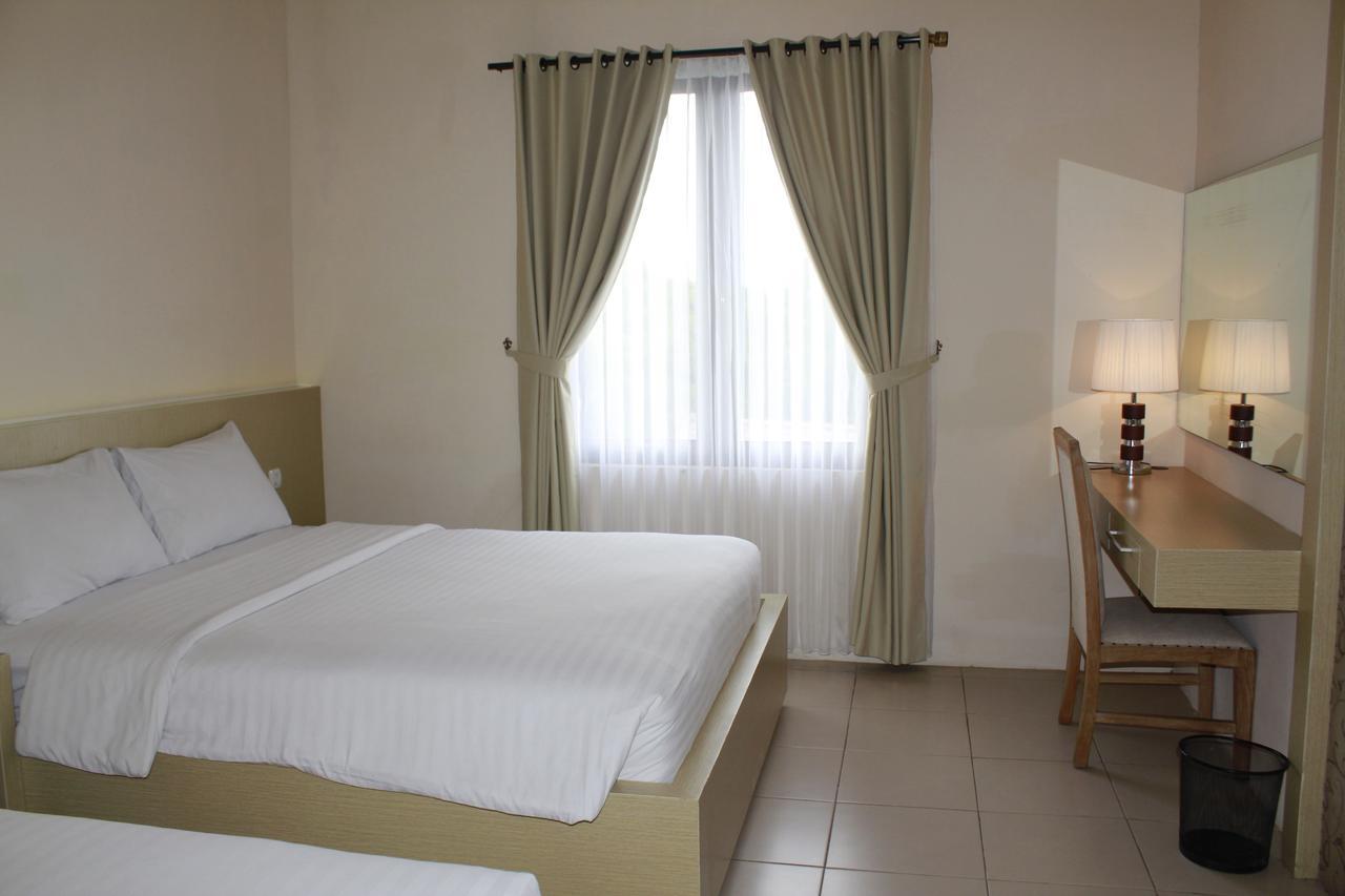 كاليورانغ Akasa Hotel المظهر الخارجي الصورة