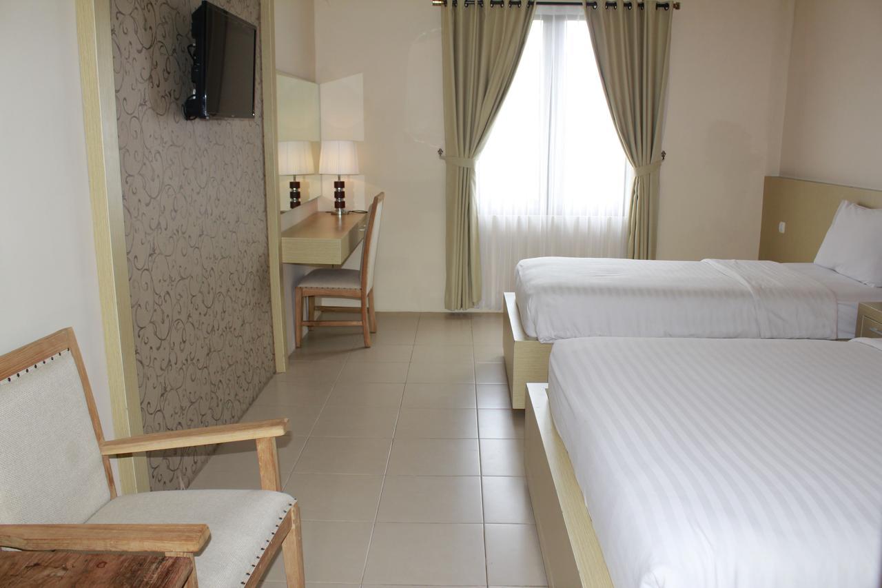 كاليورانغ Akasa Hotel المظهر الخارجي الصورة